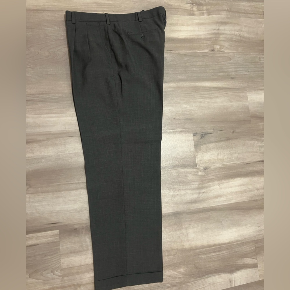 Stafford Charcoal Gray Trousers